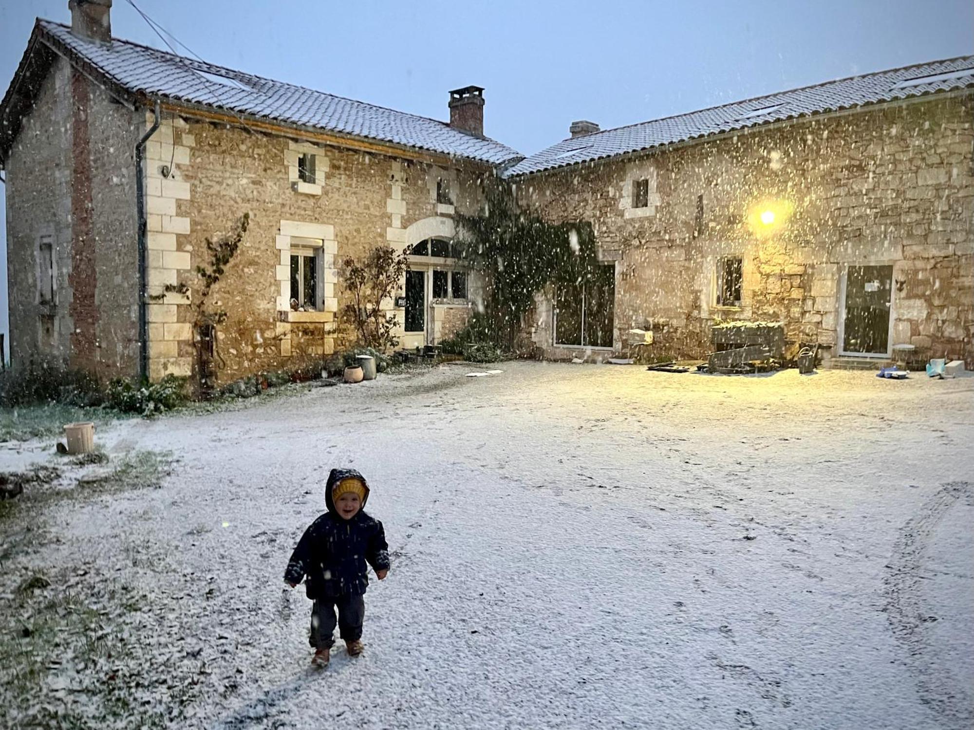 Ferme Gite Le Coeur Des Petits Chenes Saint-Pierre-de-Côle Extérieur photo